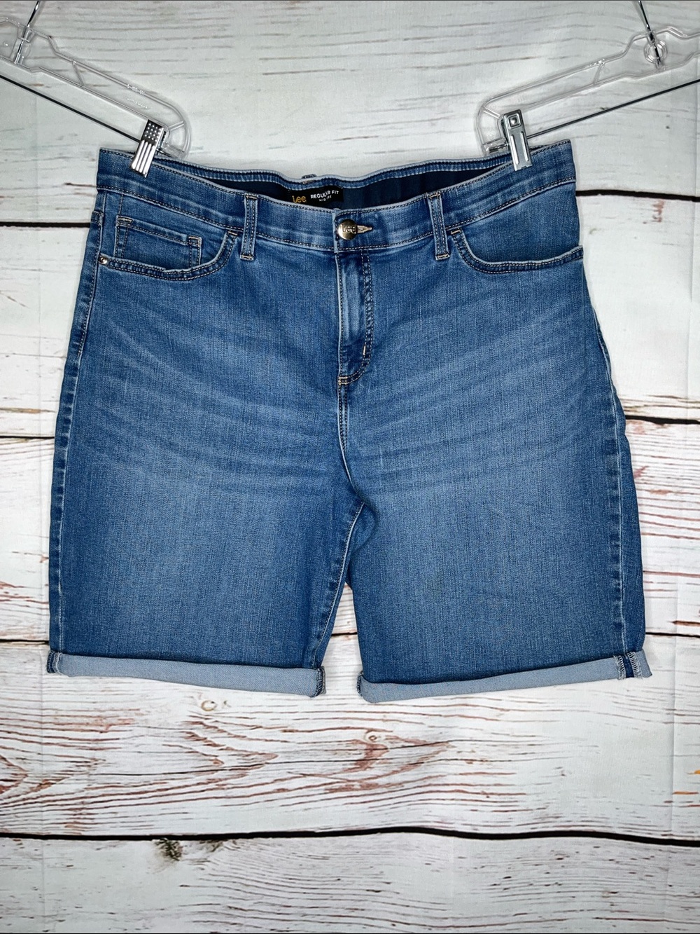 Lee Flex Motion Size 16 Blue Denim Regular Fit Mid Rise Bermuda Jean Shorts